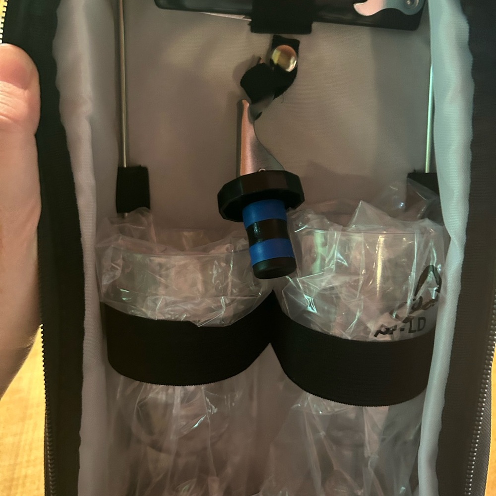 New all camp outdoor gear wine tote